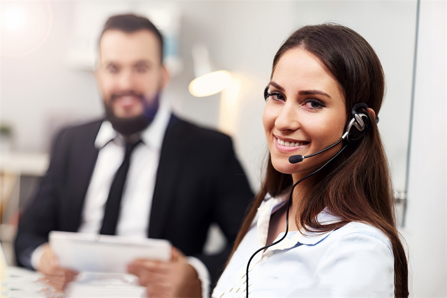 400电话呼叫中心：企业高效沟通的智慧引擎，阜阳恒亮网络公司助力开启全新服务模式